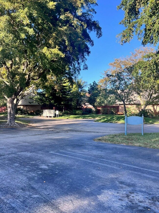 1700 Embassy Dr