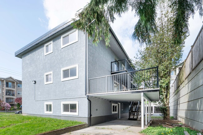9250 Edward St Unit 004