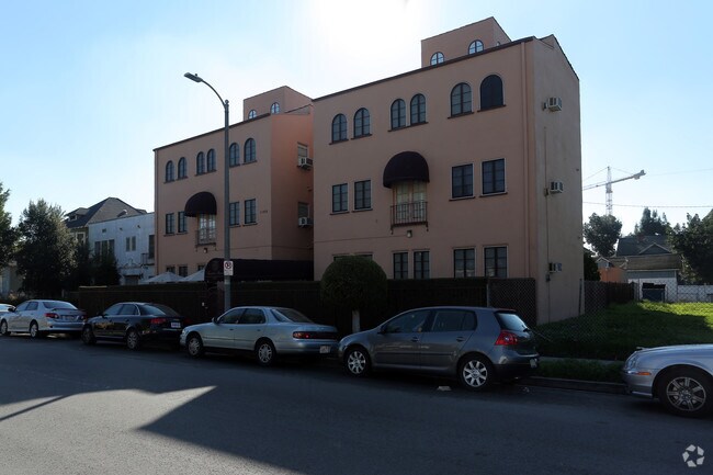 Photo - Traveler Manor Apartments