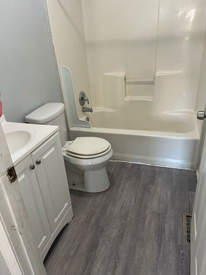 Photo - 1522-1522 E 50th St Unidad 1522 E 50th St