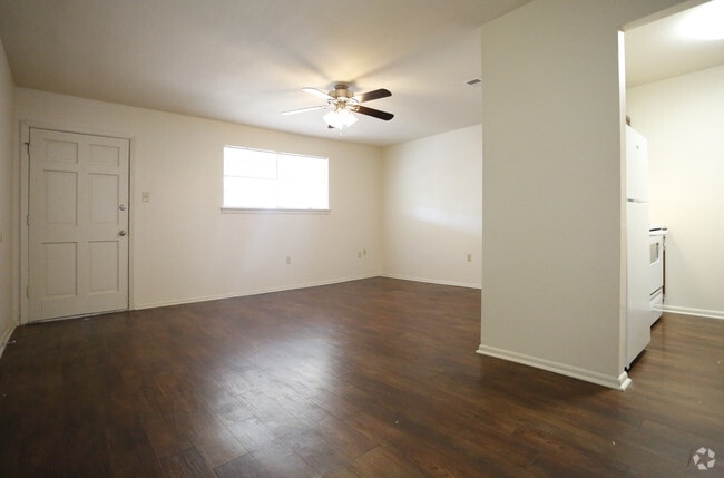 1 Bedroom /1 Bath -650 SF - Cambridge Apartments