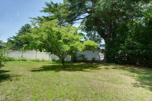9 Harriett Ave