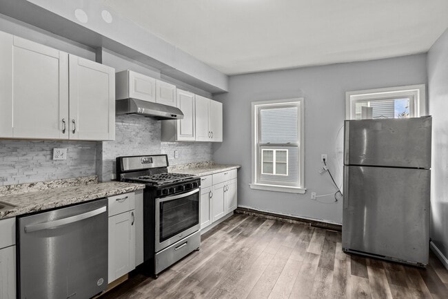 Building Photo - 26 Alpine Pl Unit 2