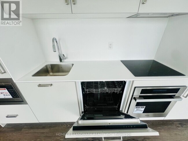 Photo - 88 Queen St E Unit 4610