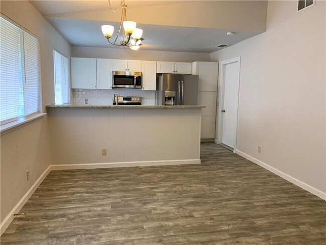 Photo - 610 Buckskin Dr