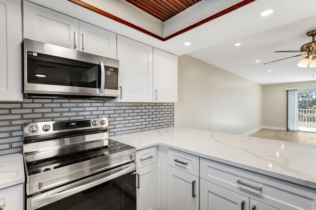 Photo - ** COUNTRY CLUB MANOR ** 2 BED / 2 BATH - CONDO - 55+ COMMUNITY - REMODELED - ANNUAL RENTAL