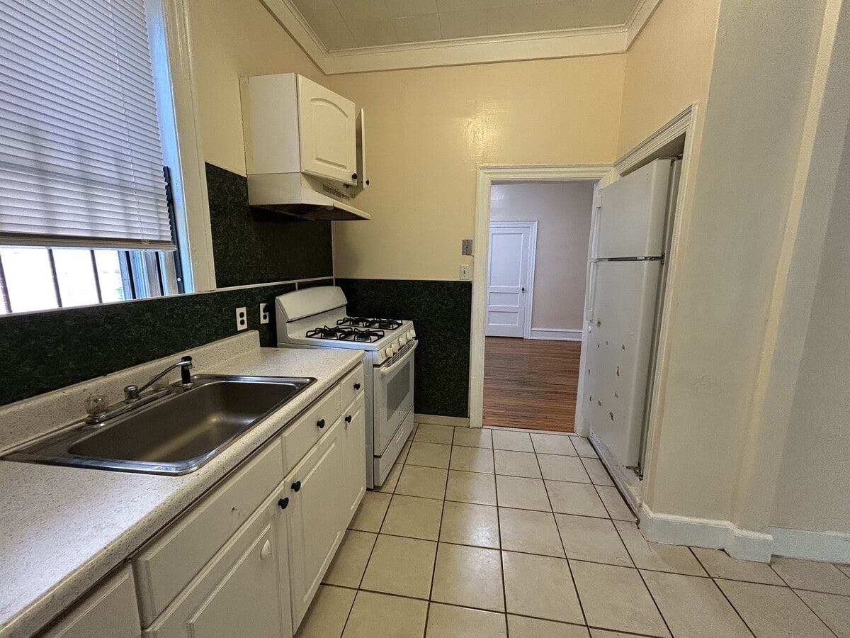 Photo - 252 W 72nd St Unit 3R