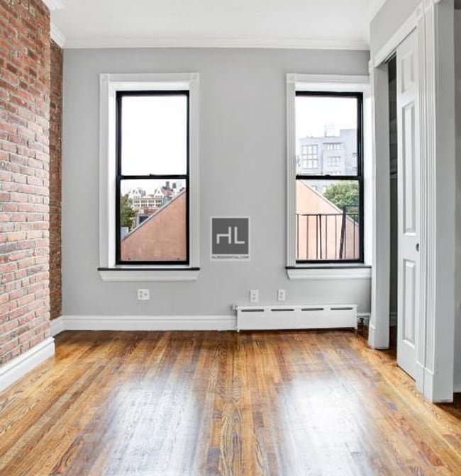 Building Photo - Mott Street Rental
