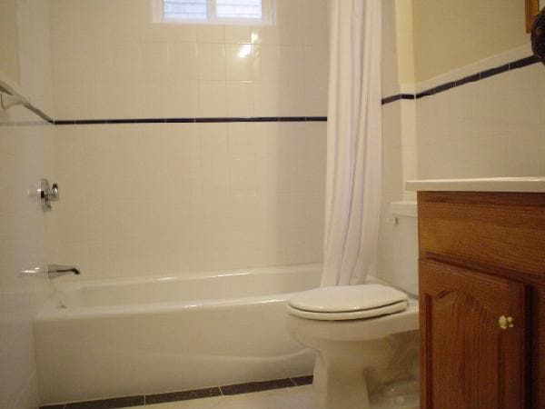 Building Photo - 35 Waverly St Rental