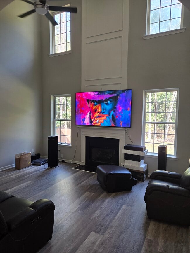 203 Magnolia Bluff Dr