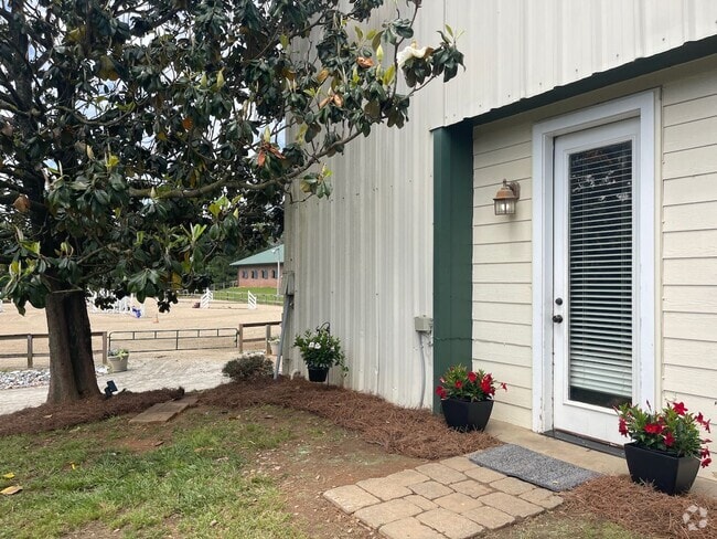 Building Photo - 17875 Birmingham Hwy Unit #2 Rental
