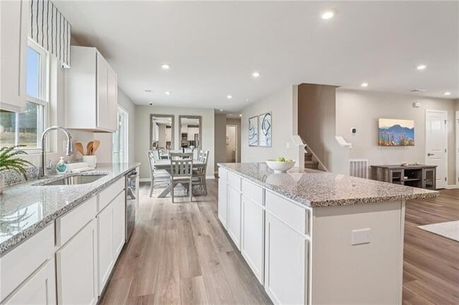 Photo - 6644 Red Oak Wy