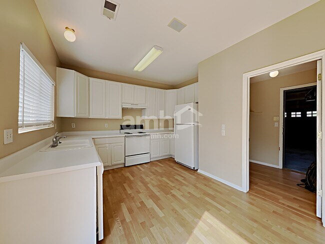 9595 Canberra Dr