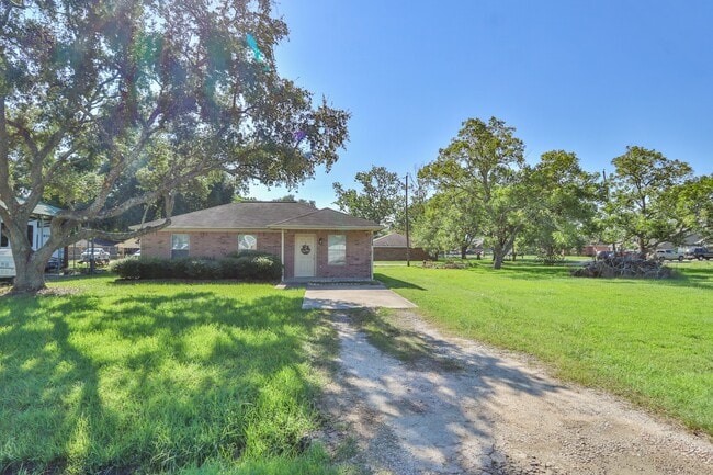 Photo - 4002 Avenue N 1/2