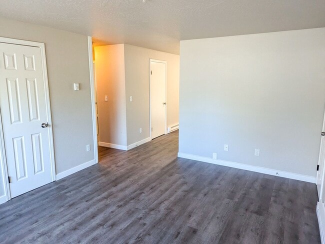 Photo - 3446-3462 Hadley St NE Unit 3462