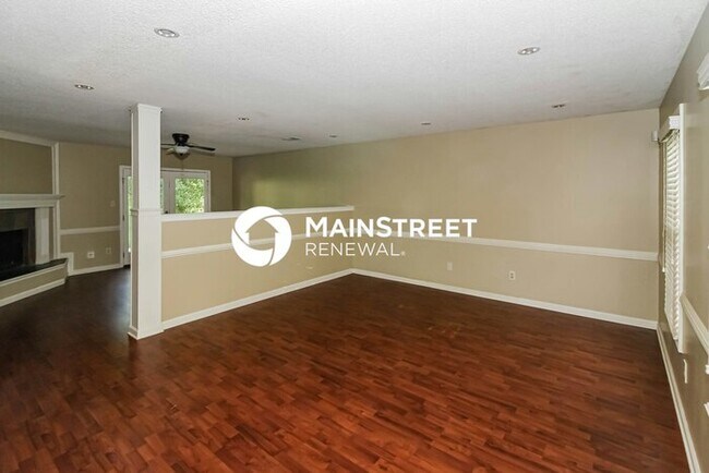 4 Bedroom Pet-Friendly Home in Cordova, TN with Main Street Renewal