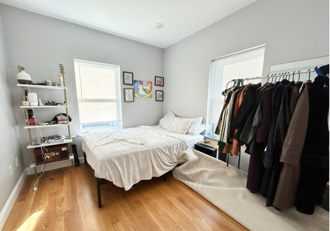 Photo - 69 Burrell St Unit 3