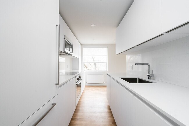 Building Photo - 56 Eccleston Drive Unit 316