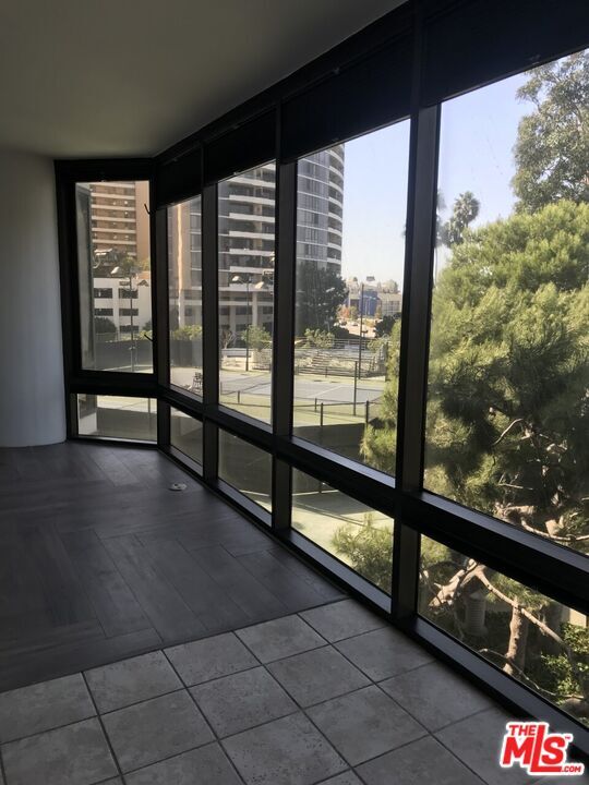 Photo - 4316 Marina City Dr