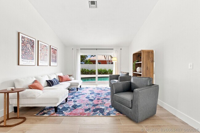 Photo - 1259 Barnstaple Cir
