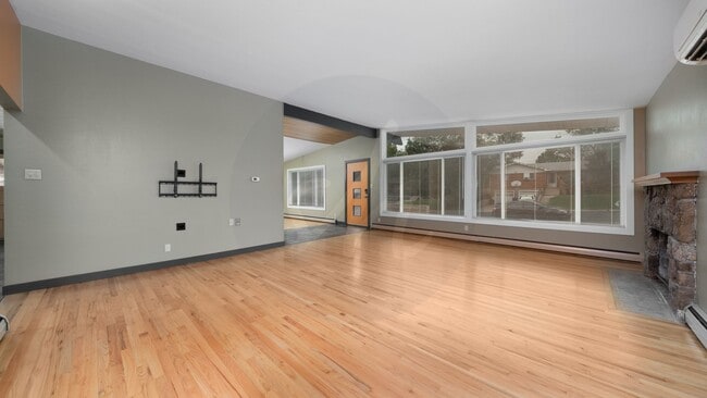 Photo - Modernized Mid Century Home Near Broadmoor