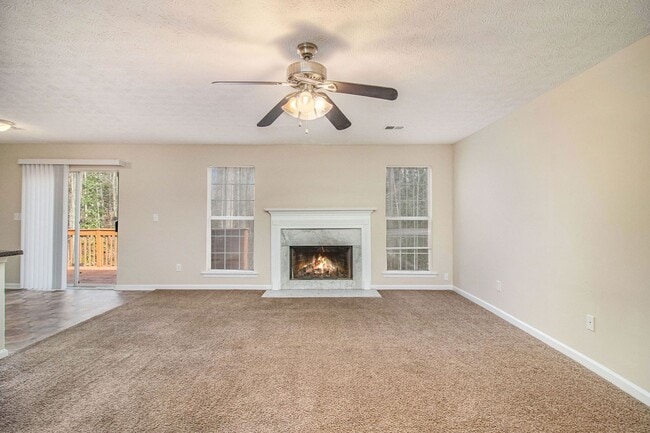Photo - 4 Bedroom in Stonecrest