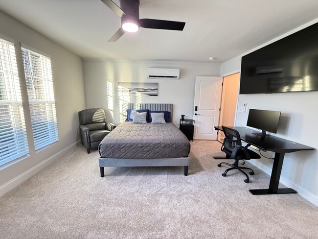 Building Photo - 4045 Grommet Ct