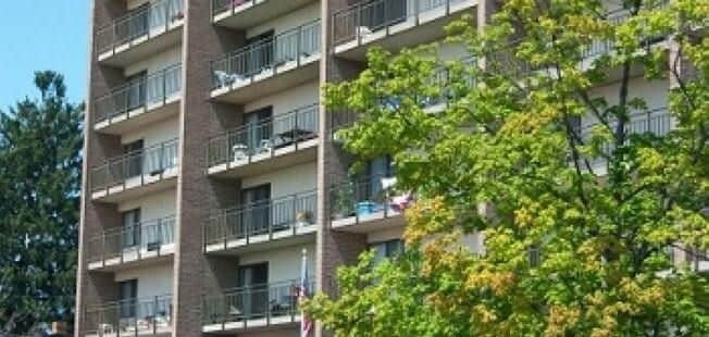 Photo - 126 W Church St