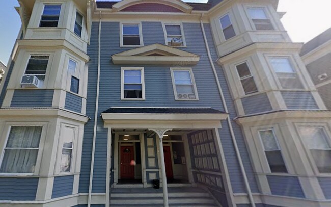 Building Photo - 48 Green St Unit 1