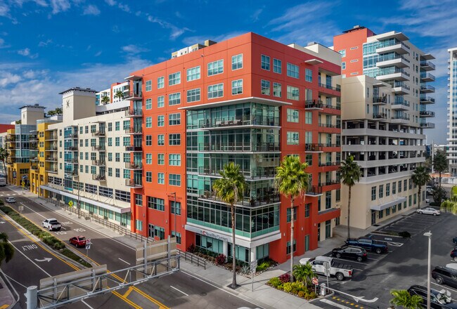Photo - Grand Central at Kennedy West
