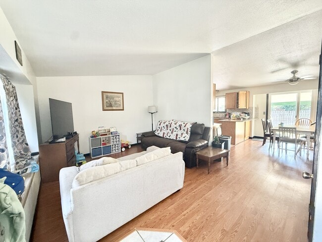 Photo - 1142 Silver Fir Dr