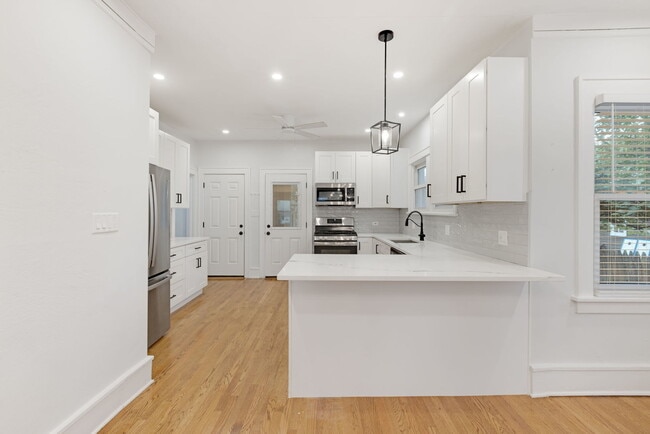 217 Highwood Ave