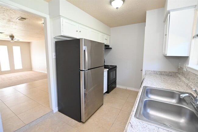 Photo - 4615 Fitzwater Dr