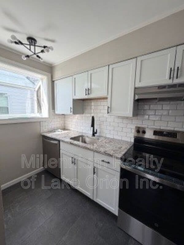 Photo - 611 E Madison Ave