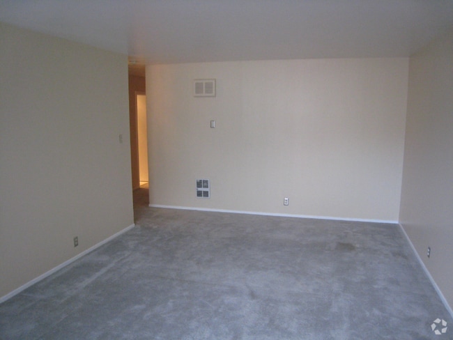 Building Photo - 565 8th Ave Unit 304 Rental