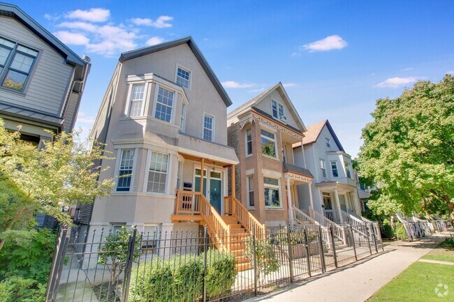 Building Photo - 3304 N Hamilton Ave Unit 2 Rental