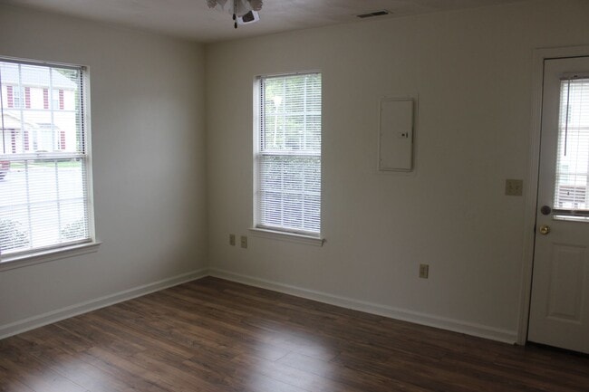 Photo - Rutherford Townhomes 4 Bedroom w/Den 3 Bat...