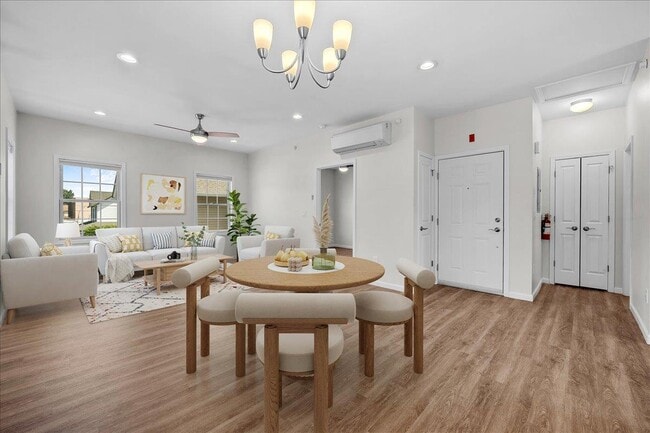 Building Photo - 45 Park Ave Unit B Rental