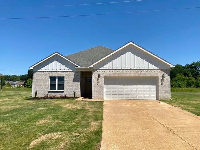 Building Photo - 4 bed, 2 bath home built in 2022 in Atoka