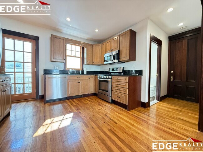 Photo - 22 Saybrook St