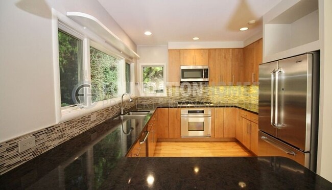 Photo - 133 Tiburon Blvd