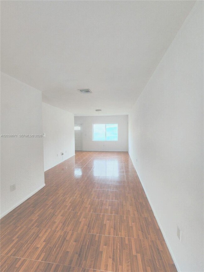 Photo - 481 NW 84th Ln