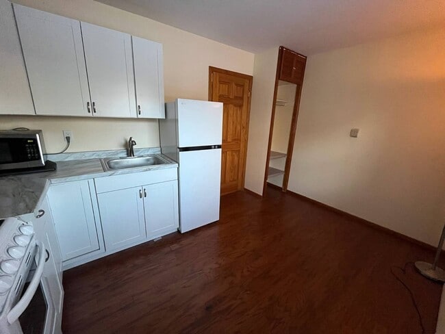 Photo - 503 Canal Rd