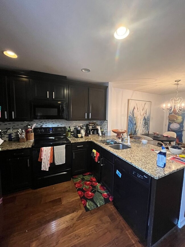 Photo - Townhome in Villages of Riverwood, Upgrades include Granite, Hdwd Floors, 1 Car Garage, Community...