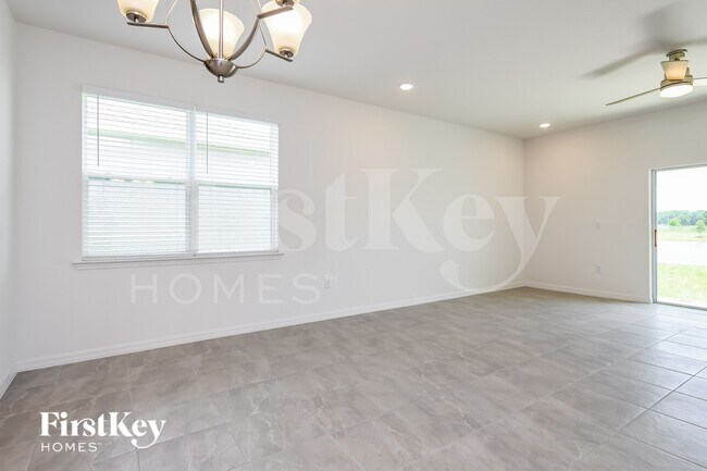 Photo - 1618 Isleta Lp