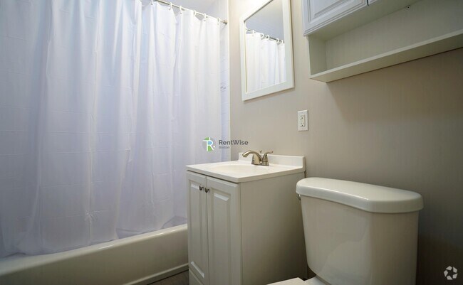 Building Photo - 19 Vinal St Rental