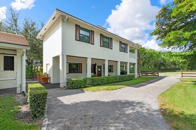 Building Photo - 14492 Equestrian Way Rental