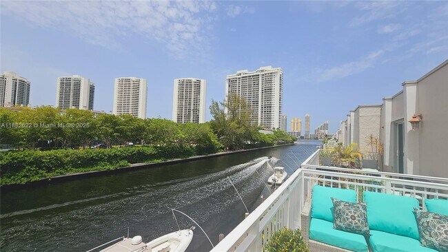 Photo - 3745 NE 171 St Unidad 75