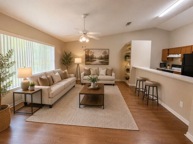 Photo - 615 Villa Ct