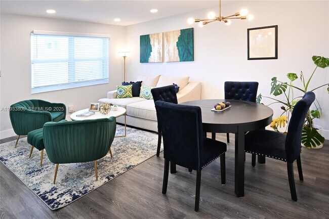 Photo - 2860 NE 14th Street Causeway Unidad 206D